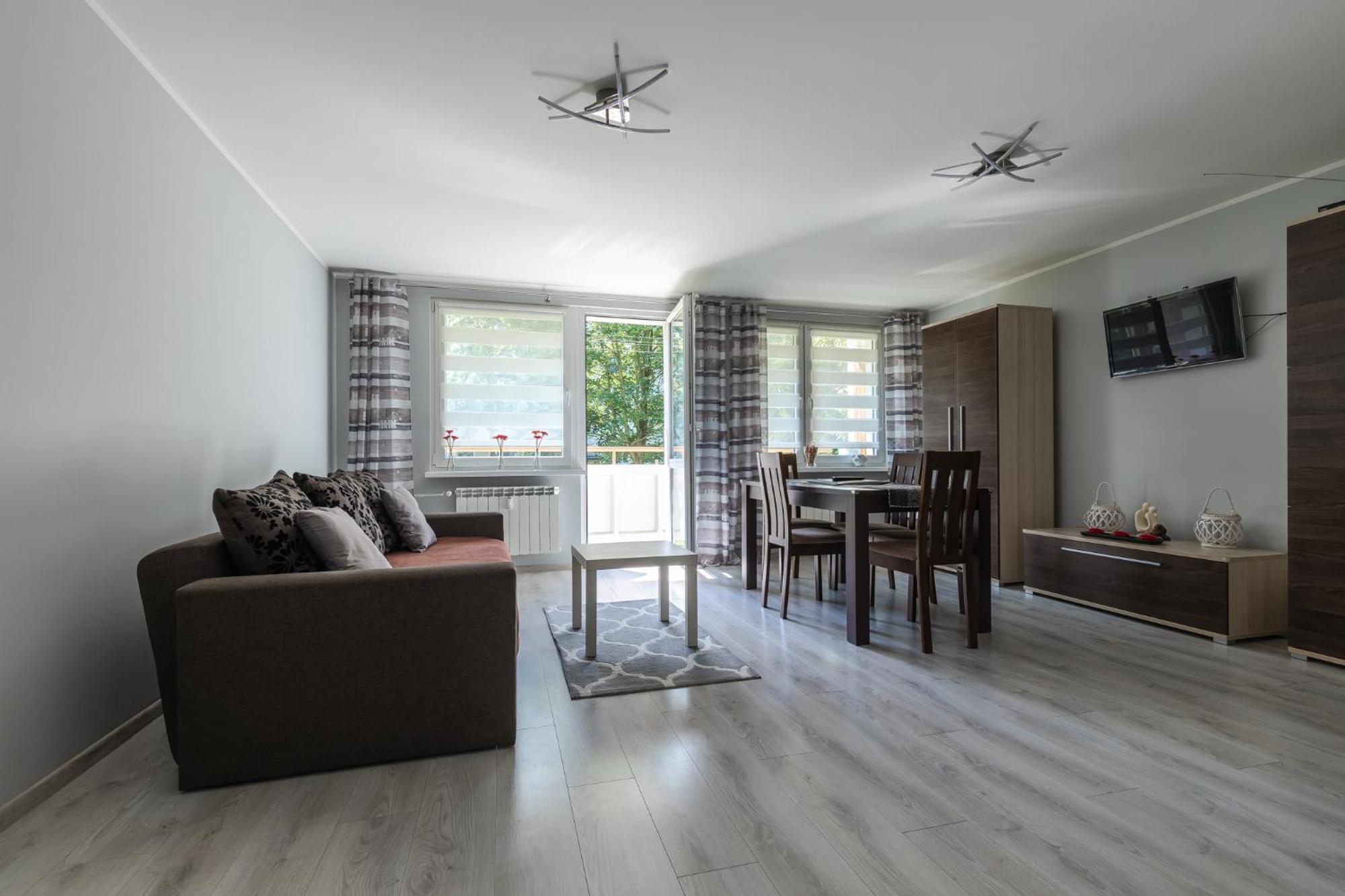 Apartament Przy Termach Cieplickich Julcia Jelenia Gora Ngoại thất bức ảnh
